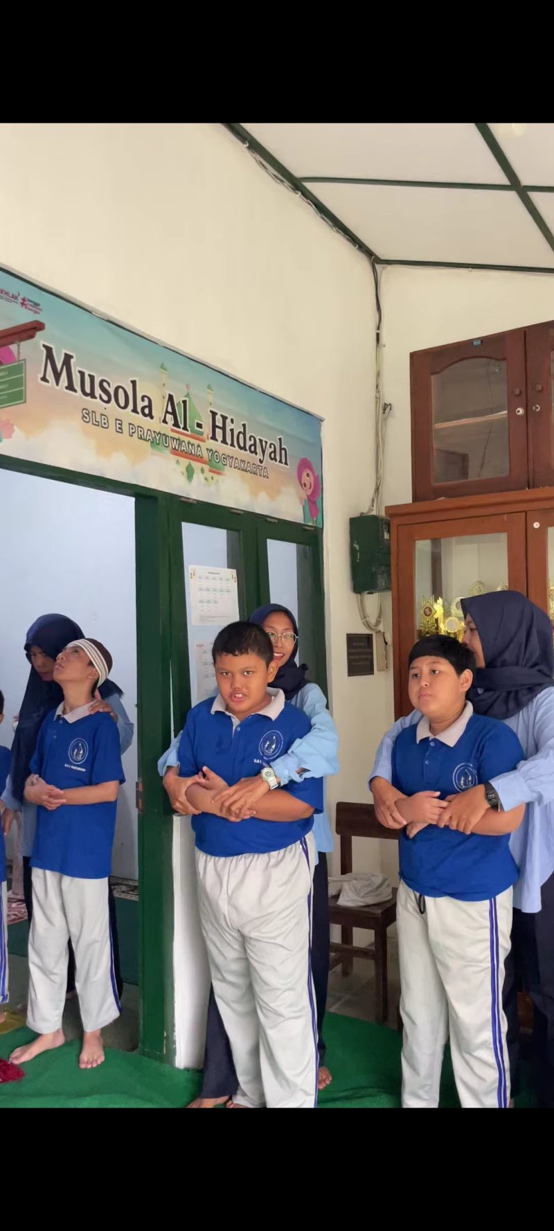Menajarkan Sholat pada Anak Tunagrahita